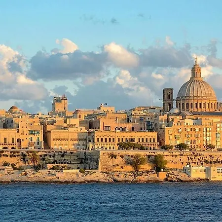 Valley View - Private By Sf Homes R6 * Is-Swieqi